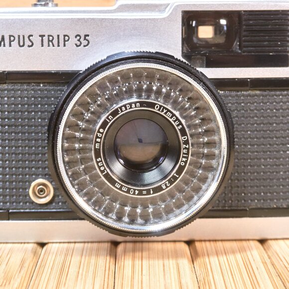 Olympus TRIP 35 Point and Shoot Film Camera, Made in Japan - Picture 2 of 8